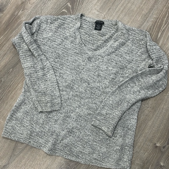 Calvin Sweater - Picture 1 of 3